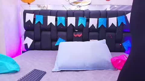 Snapshot of canela_osadaa_ chatting on September 2025 11:59:01 AM Aura online show from September 2025 11:59:01 AM