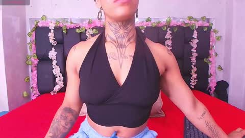 Snapshot of canela_osadaa_ chatting on October 2025 12:03:01 PM Aura online show from October 2025 12:03:01 PM