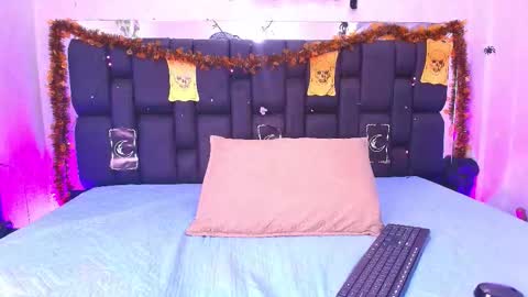 Snapshot of canela_osadaa_ chatting on October 2025 11:55:02 AM Aura online show from October 2025 11:55:02 AM