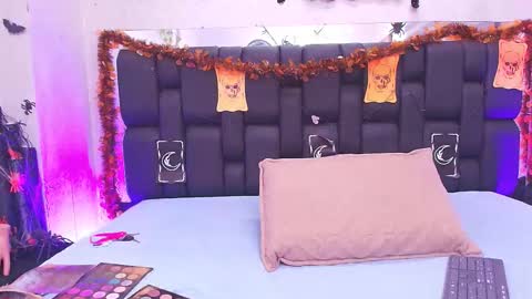 Snapshot of canela_osadaa_ chatting on October 2025 11:54:02 AM Aura online show from October 2025 11:54:02 AM