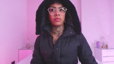 Snapshot of canela_osadaa_ chatting on November 2025 11:51:02 AM Aura online show from November 2025 11:51:02 AM