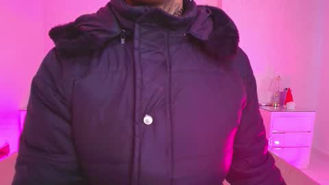 Snapshot of canela_osadaa_ chatting on November 2025 11:53:01 AM Aura online show from November 2025 11:53:01 AM