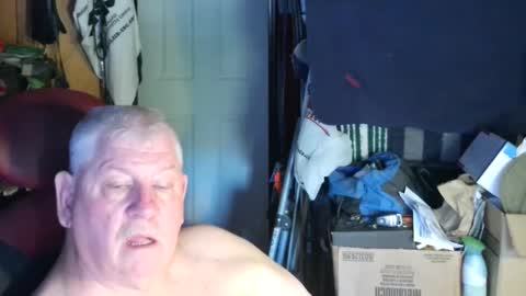 canoelicker69 online show from September 2025 07:57:02 PM