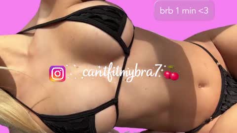 Snapshot of cantfitmybra chatting on June 2026 09:26:01 AM your queen online show from June 2026 09:26:01 AM