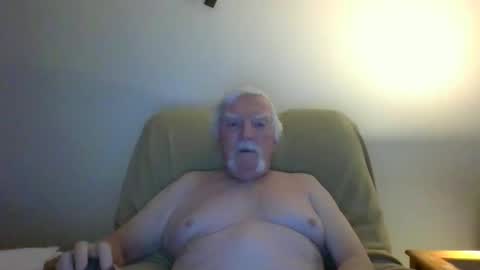 Snapshot of capecod21 chatting on December 2024 01:28:01 PM capecod21 online show from December 2024 01:28:01 PM