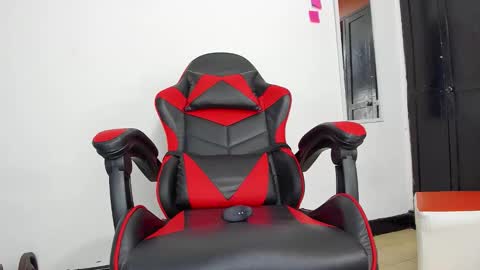 Snapshot of capitan_jones007 chatting on December 2025 08:24:02 PM jones online show from December 2025 08:24:02 PM