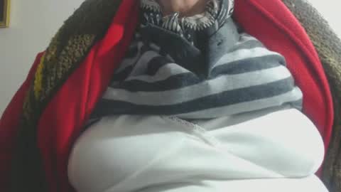 Snapshot of capitanfuturo44 chatting on February 2025 08:22:01 PM Cinzia ex regina online show from February 2025 08:22:01 PM