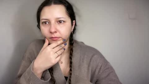 Emma online show from April 2026 04:54:01 AM