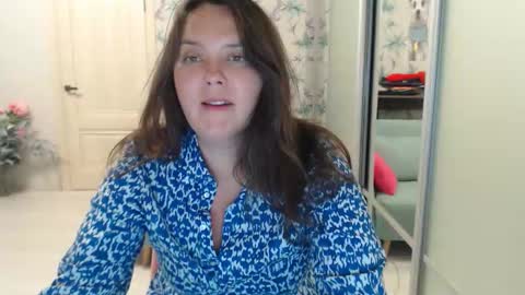 Snapshot of cappuchinno chatting on November 2025 08:09:01 PM cappuchinno online show from November 2025 08:09:01 PM