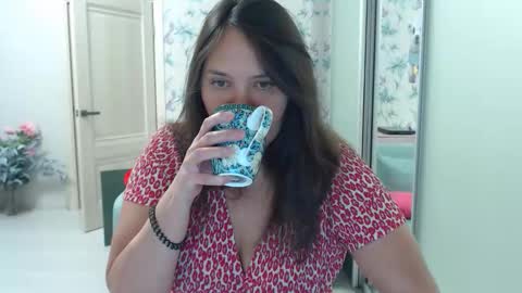 Snapshot of cappuchinno chatting on November 2025 07:13:02 PM cappuchinno online show from November 2025 07:13:02 PM