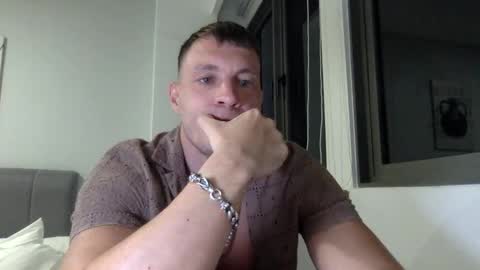 Snapshot of capt_oliver chatting on January 2025 05:29:01 PM follow my twitter online show from January 2025 05:29:01 PM