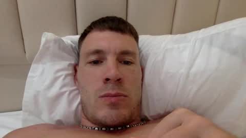 Snapshot of capt_oliver chatting on January 2025 08:05:02 PM follow my twitter online show from January 2025 08:05:02 PM