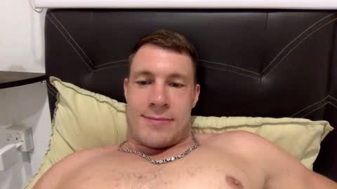 Snapshot of capt_oliver chatting on January 2025 06:23:01 PM follow my twitter online show from January 2025 06:23:01 PM