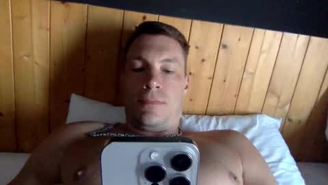 Snapshot of capt_oliver chatting on February 2025 04:04:01 AM follow my twitter online show from February 2025 04:04:01 AM