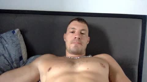 Snapshot of capt_oliver chatting on March 2025 04:38:02 AM follow my twitter online show from March 2025 04:38:02 AM