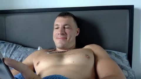 Snapshot of capt_oliver chatting on March 2025 05:38:02 AM follow my twitter online show from March 2025 05:38:02 AM