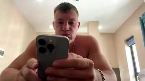 Snapshot of capt_oliver chatting on September 2025 05:29:02 AM follow my twitter online show from September 2025 05:29:02 AM