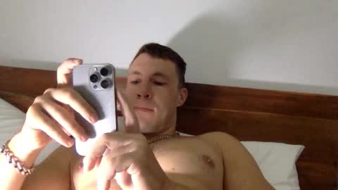 Snapshot of capt_oliver chatting on September 2025 04:28:01 AM follow my twitter online show from September 2025 04:28:01 AM