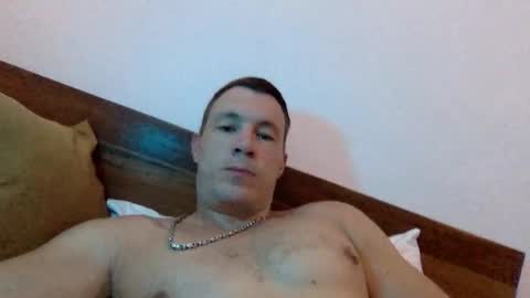 Snapshot of capt_oliver chatting on October 2025 05:39:01 AM follow my twitter online show from October 2025 05:39:01 AM