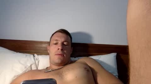 Snapshot of capt_oliver chatting on October 2025 06:54:02 AM follow my twitter online show from October 2025 06:54:02 AM