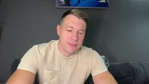 Snapshot of capt_oliver chatting on June 2026 08:50:01 AM follow my twitter online show from June 2026 08:50:01 AM