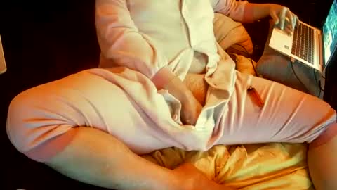 Snapshot of captain_fatcock chatting on February 2025 05:19:02 AM captain_fatcock online show from February 2025 05:19:02 AM