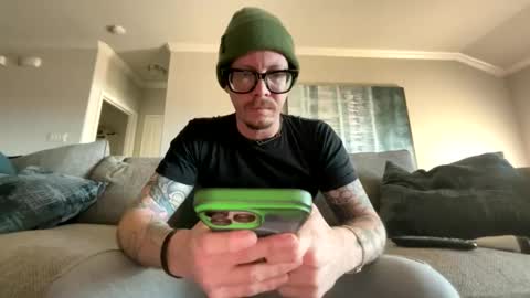 Captaincumgun online show from February 2026 07:51:02 PM