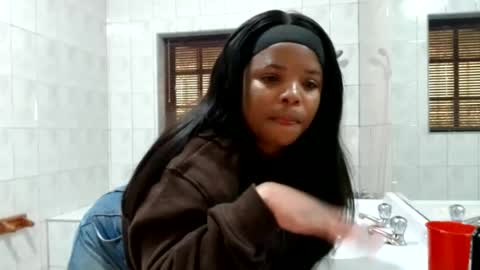 Snapshot of caramelbbe chatting on June 2026 02:44:02 PM fifi online show from June 2026 02:44:02 PM