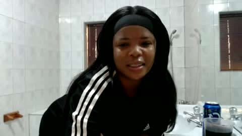 Snapshot of caramelbbe chatting on July 2026 10:44:01 AM fifi online show from July 2026 10:44:01 AM
