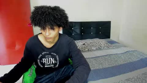 Carlos and Cristian  online show from September 2025 05:58:01 PM