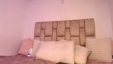 carina_lopezres online show from July 2026 12:18:02 PM
