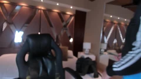 Snapshot of carina_rossi chatting on November 2025 11:56:02 AM Carina online show from November 2025 11:56:02 AM