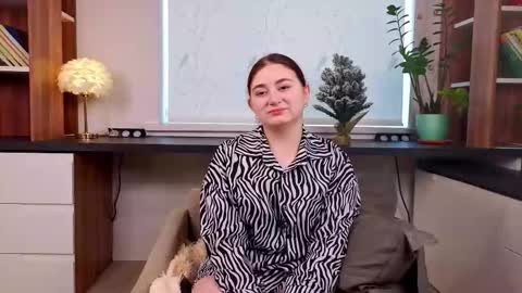 Charlotte online show from December 2025 05:36:02 AM