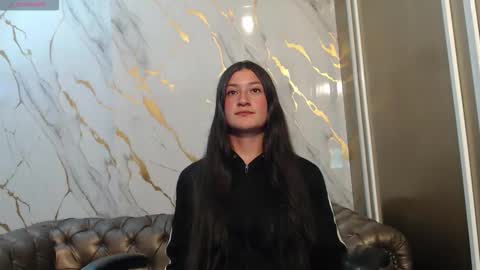 Snapshot of caritoluna_ chatting on November 2025 03:53:02 AM Carito online show from November 2025 03:53:02 AM