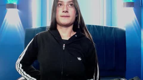 Snapshot of caritoluna_ chatting on November 2025 03:42:02 AM Carito online show from November 2025 03:42:02 AM