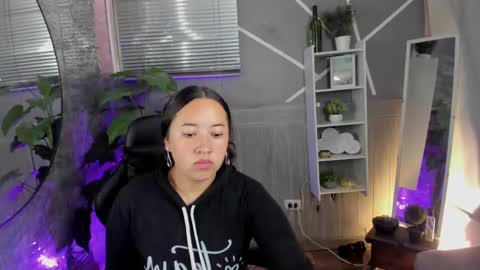 Carla  online show from January 2025 12:45:02 PM