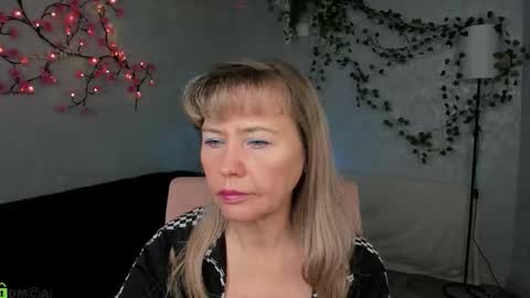 Carla Vogue online show from December 2025 09:58:02 AM