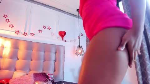 Snapshot of carlajhons_ chatting on March 2025 07:49:01 PM Carla online show from March 2025 07:49:01 PM