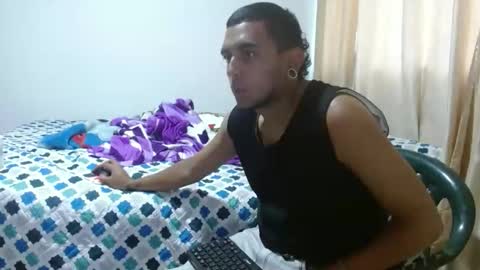 carlandelli1 online show from November 2025 10:30:01 PM