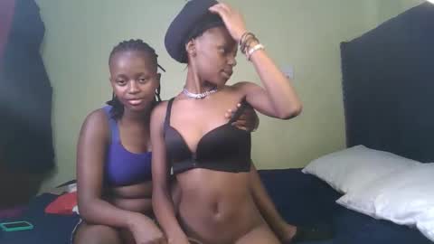 carlex_ online show from November 2025 09:26:01 PM