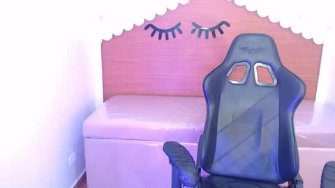 CARLYE   online show from November 2025 03:41:01 AM