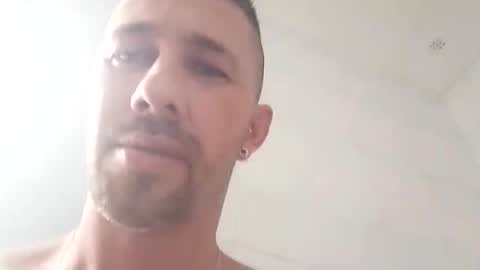 carloscadiz11 online show from October 2025 01:53:01 PM