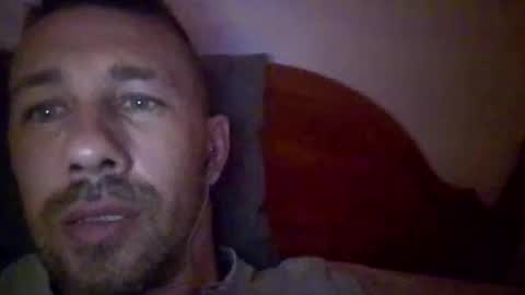 carloscadiz11 online show from October 2025 11:31:01 PM