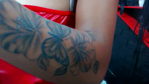 Snapshot of carlotadivaxxx chatting on May 2026 03:42:02 PM CarlotaDivaxxx online show from May 2026 03:42:02 PM