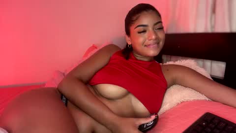 Littlecarly  online show from February 2025 04:44:02 AM