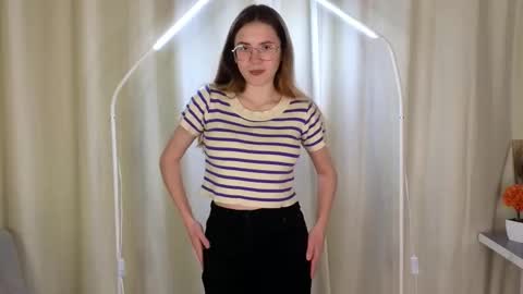 Snapshot of carmellalazo chatting on December 2025 04:14:01 PM Abigail online show from December 2025 04:14:01 PM