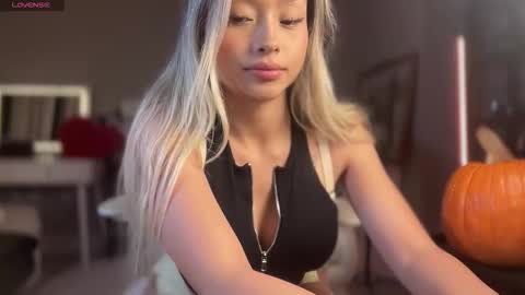 carmenxrose online show from October 2025 12:33:01 AM