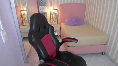 CARMILA online show from March 2026 07:21:02 PM