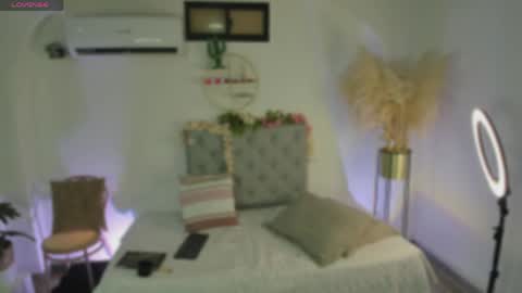 Snapshot of carmillaross chatting on May 2026 01:26:01 PM CARMILLA ROSS online show from May 2026 01:26:01 PM