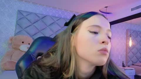 Snapshot of caro_adams1 chatting on November 2025 12:05:02 PM caro_adams1 online show from November 2025 12:05:02 PM